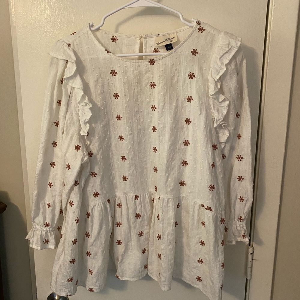 Target Universal Threads Top